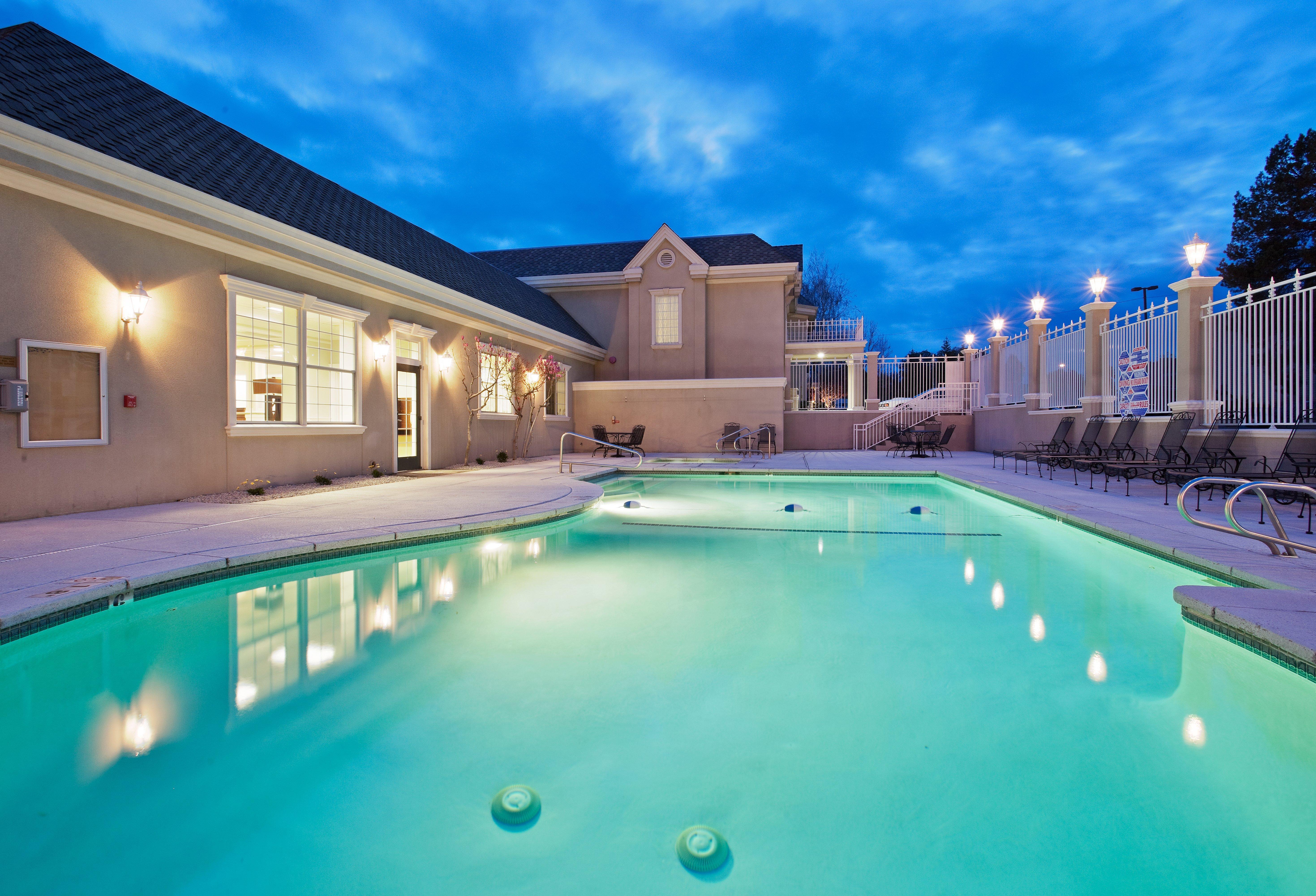 Holiday Inn Redding By Ihg Kültér fotó