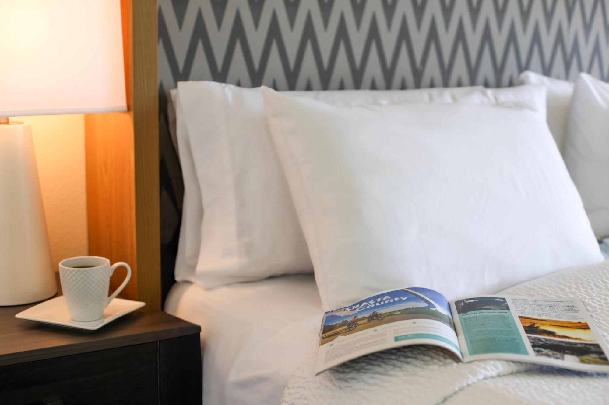 Holiday Inn Redding By Ihg Kültér fotó